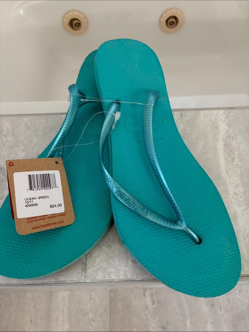 Havaianas. Brand new size 10/11. Ocean green